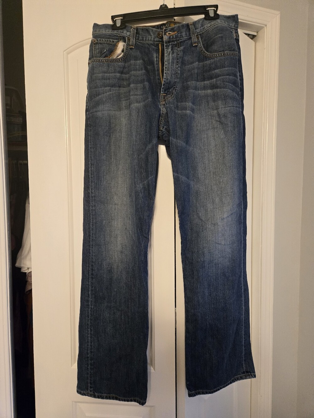 Lucky Brand Men's Blue Wash Straight Leg Jeans
